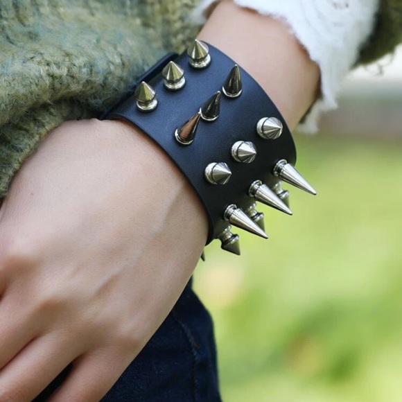 ⭐️ Studded Spike PU Leather Thick Bracelet ⭐️